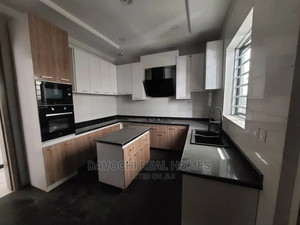 4bdrm Duplex in By Chevron Second, Lekki for rent in Lekki