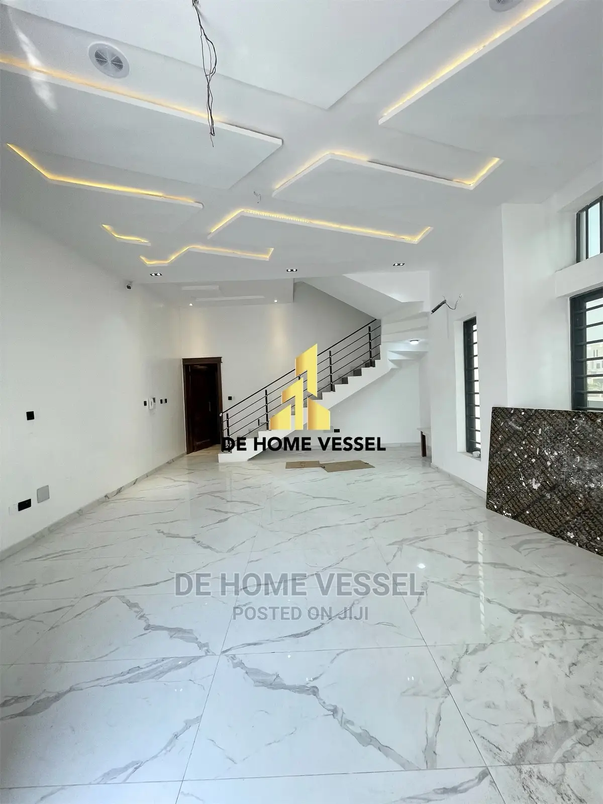 5bdrm Duplex in Ikate for Sale in Ikate