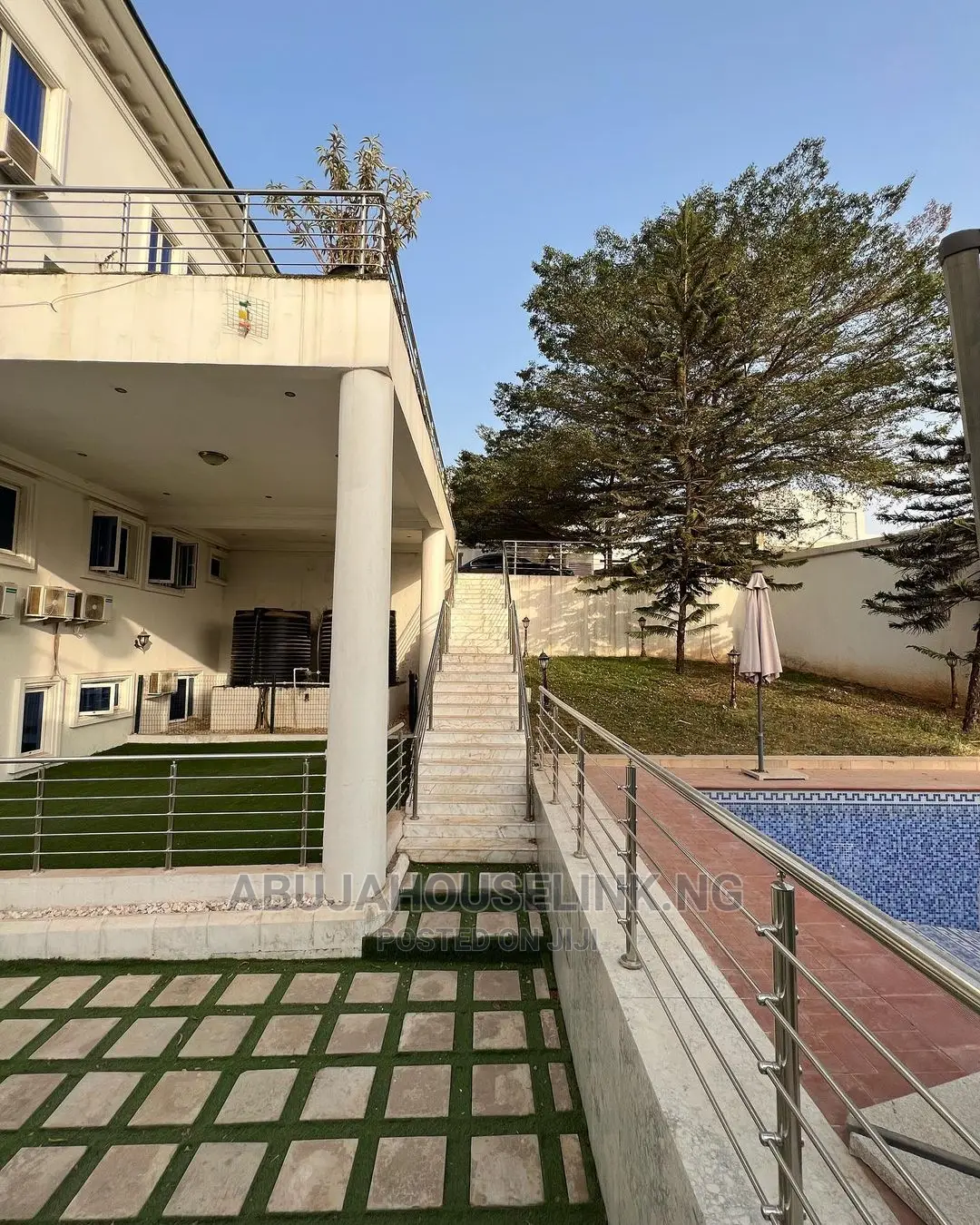Furnished 9bdrm Mansion in Asokoro for sale in Asokoro