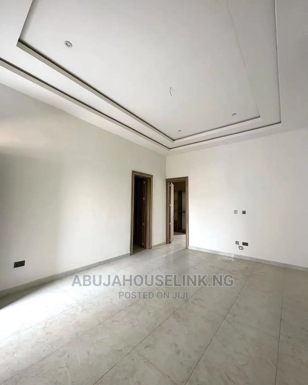5bdrm Duplex in Apo Resettlement for sale in Apo Resettlement