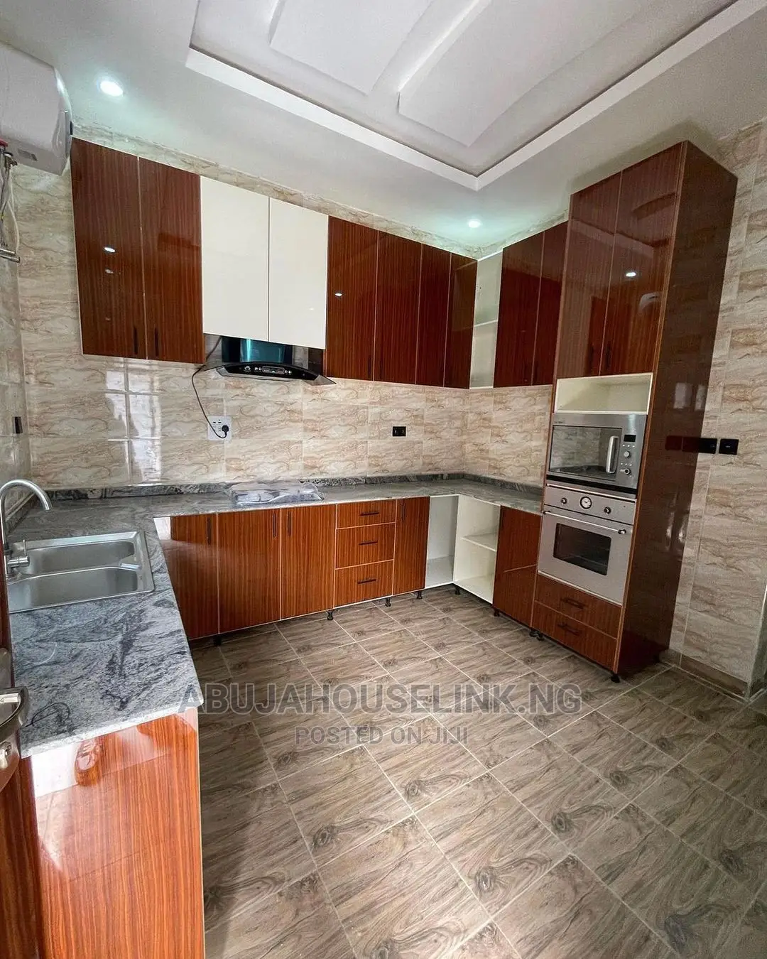 3bdrm Bungalow in Efab Queens Estate, Gwarinpa for sale in Gwarinpa