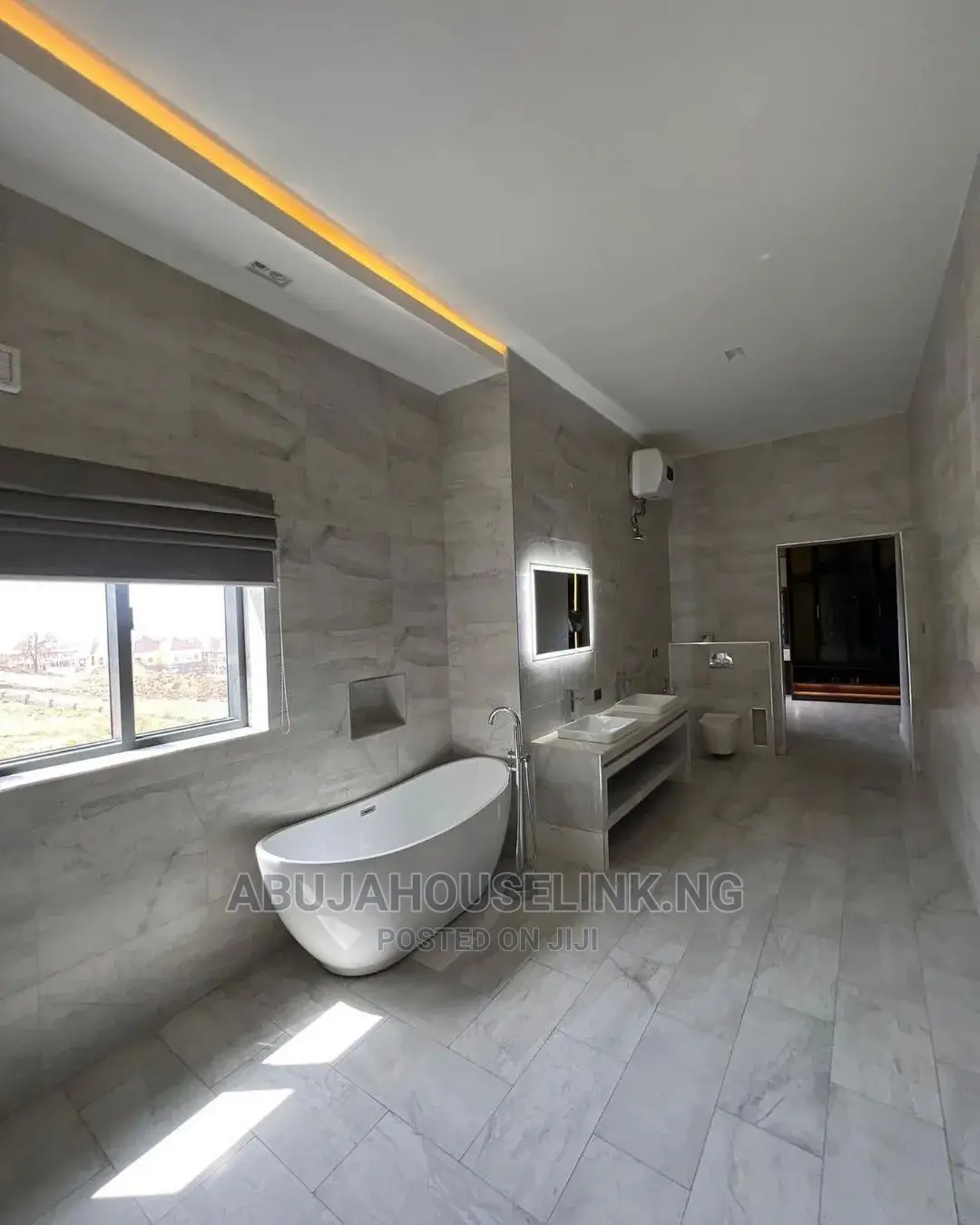 Furnished 5bdrm Duplex in Guzape Abuja for sale in Guzape District