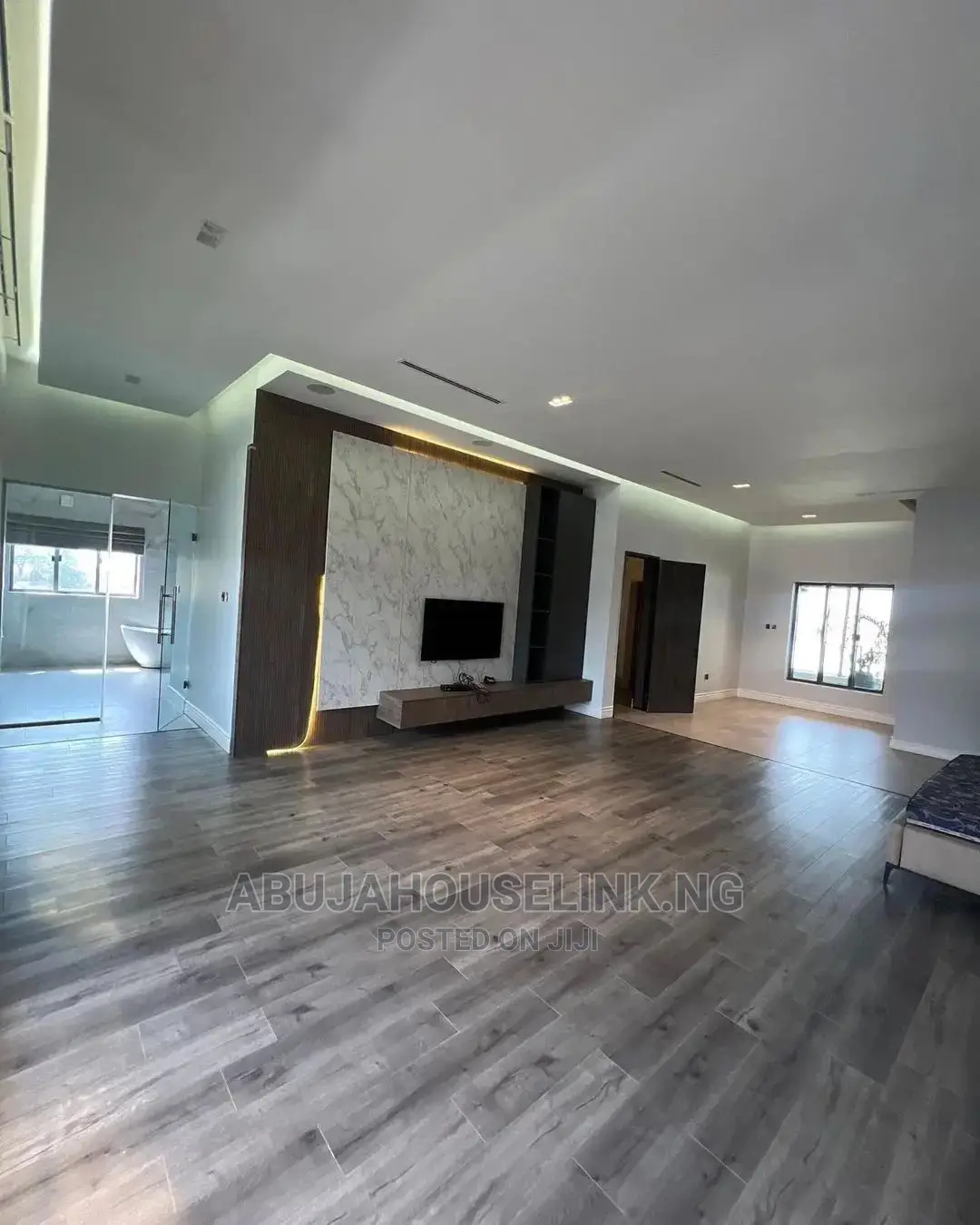 Furnished 5bdrm Duplex in Guzape Abuja for sale in Guzape District