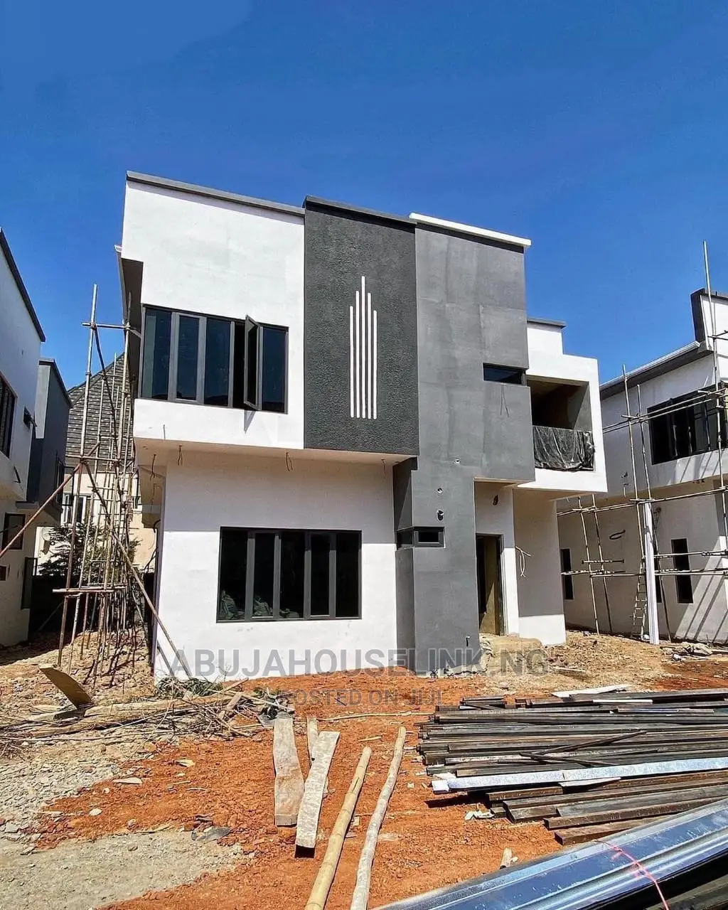 5bdrm Duplex in Guzape Abuja for sale in Guzape District
