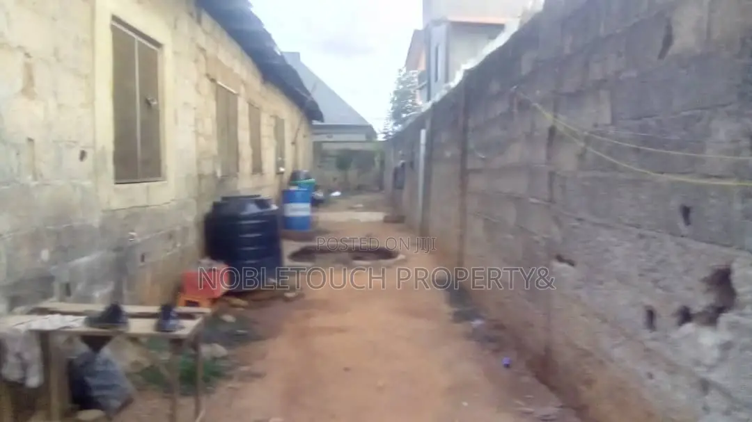 6bdrm Room & Parlour in Egbeda Idimu Lagos for sale in Egbeda