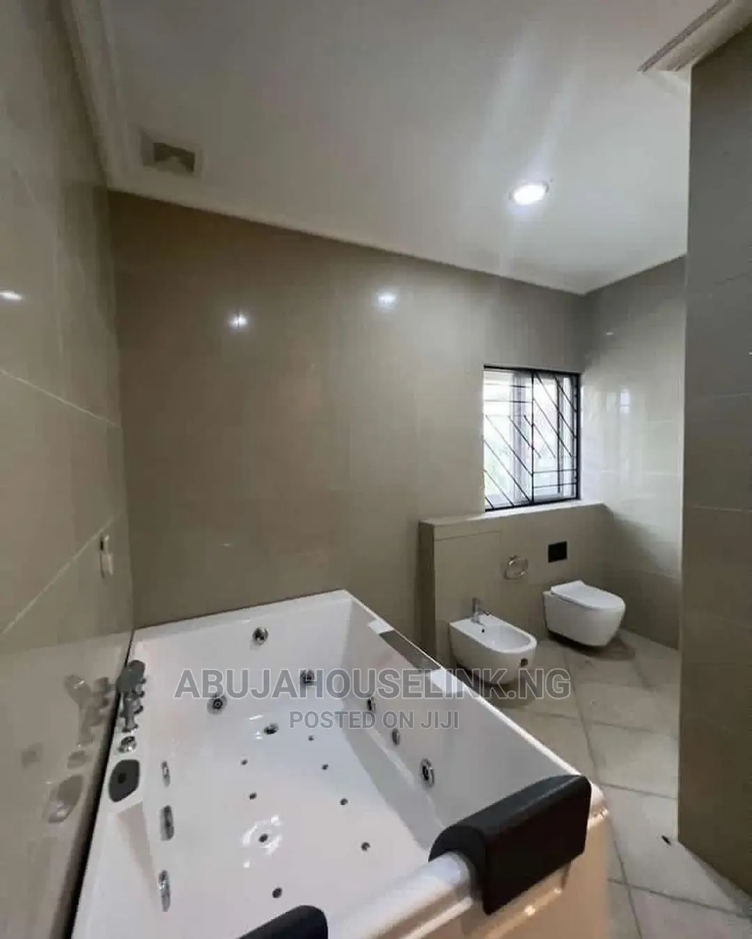 6bdrm Duplex in Guzape Close To Coza for sale in Guzape District