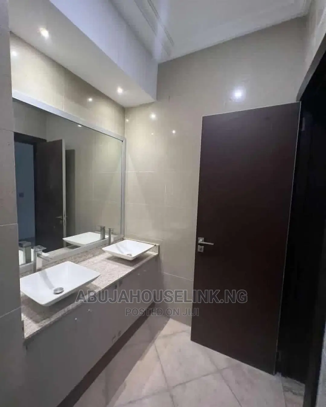 6bdrm Duplex in Guzape Close To Coza for sale in Guzape District