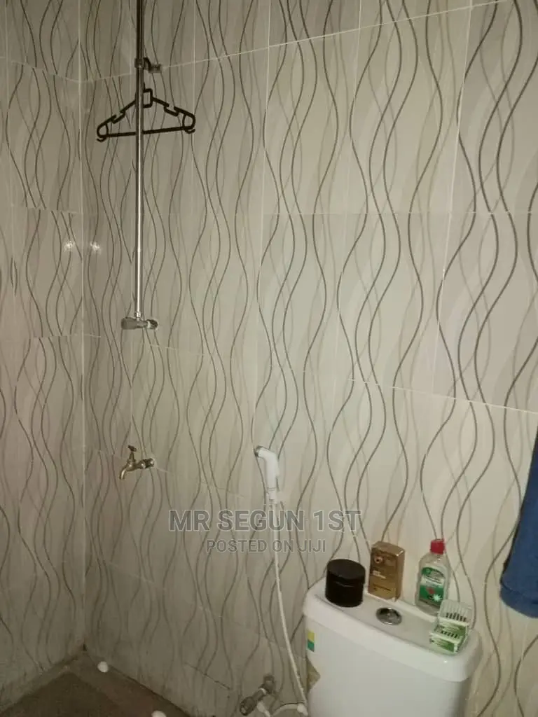 Mini Flat in Kasumu Estate, Akala Express for rent in Akala Express