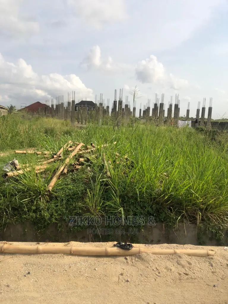 Solid Mixed-Use Land for Sale in Ajah in Ajah