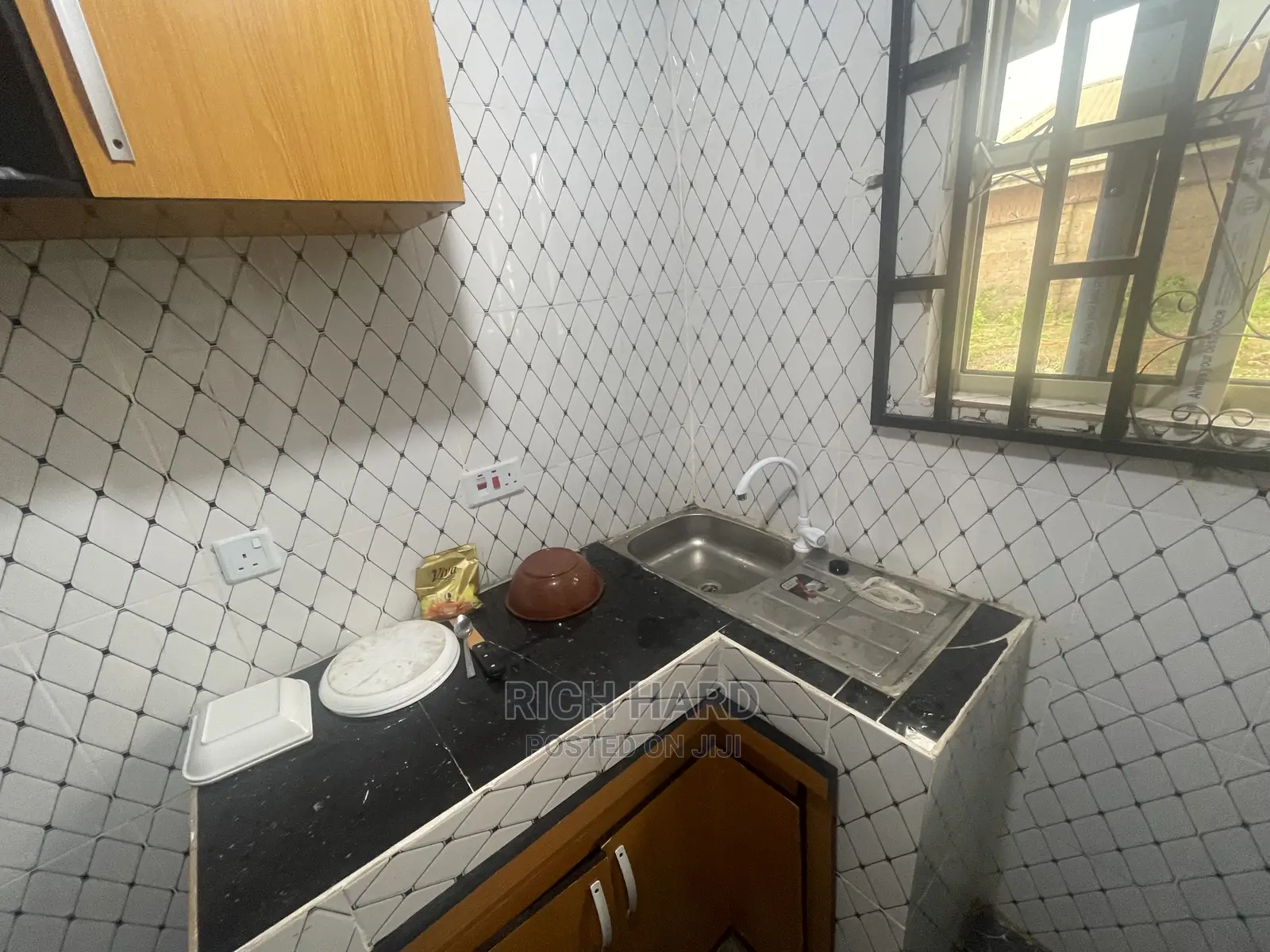 Room and Palor Shortlet in Benin City