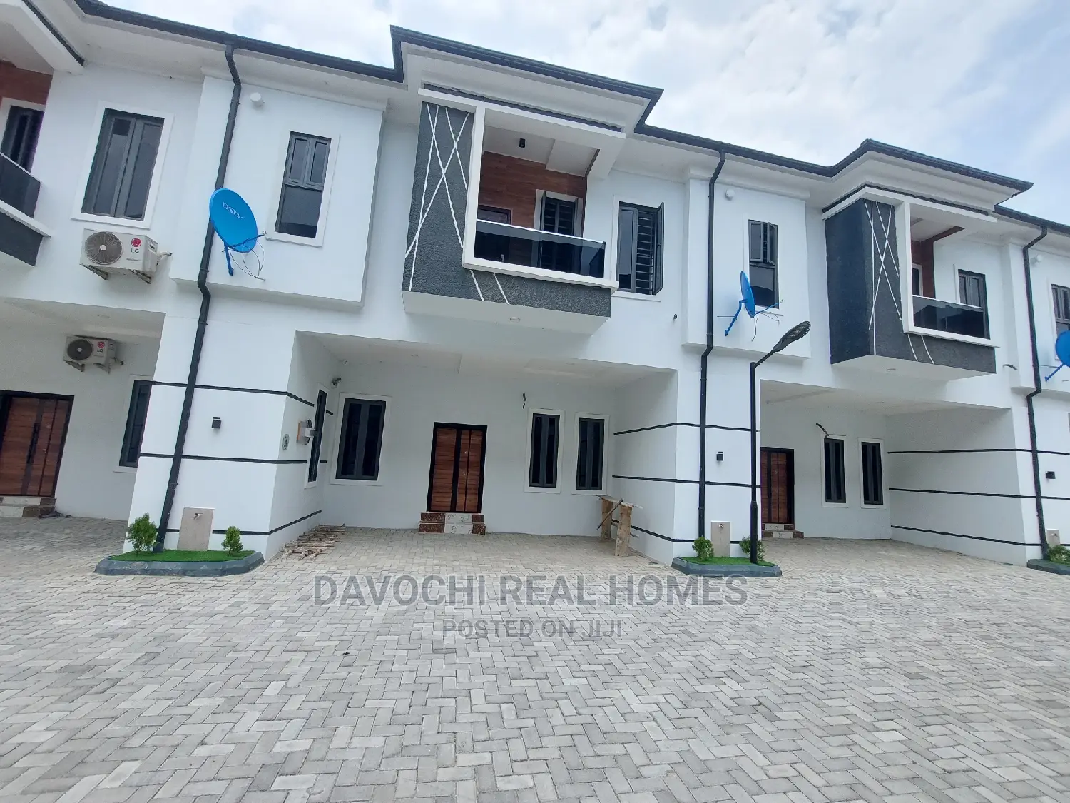 4bdrm Duplex in Orchid Road, Lekki for rent in Lekki