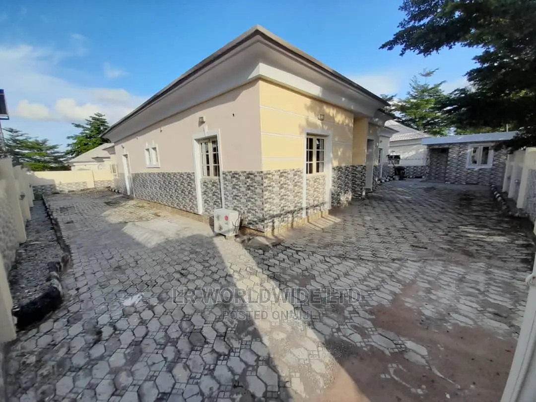 3bdrm Bungalow in Forte Royal, Lugbe District for sale in Lugbe District