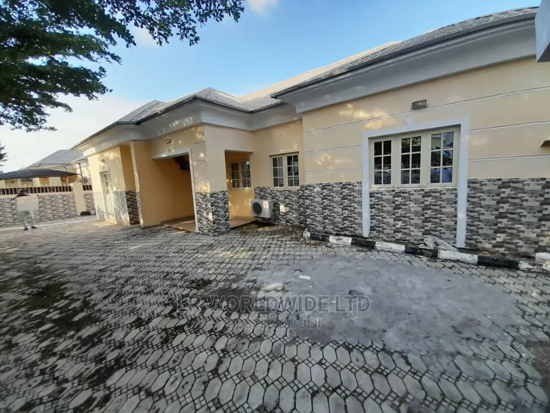 3bdrm Bungalow in Forte Royal, Lugbe District for sale in Lugbe District