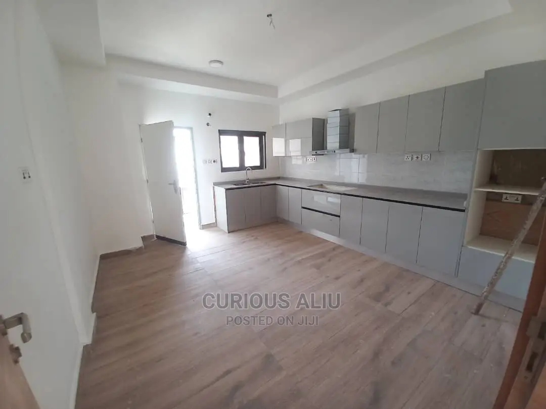 2bdrm Block of Flats in Urban Shelter, Life Camp for rent in Life Camp