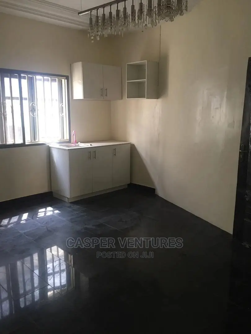 Mini Flat in Chevyview Estate, Chevron for rent in Chevron