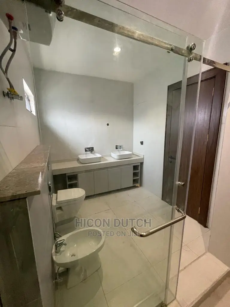 5bdrm Duplex in Gwarimpa Avenue, Gwarinpa for sale in Gwarinpa