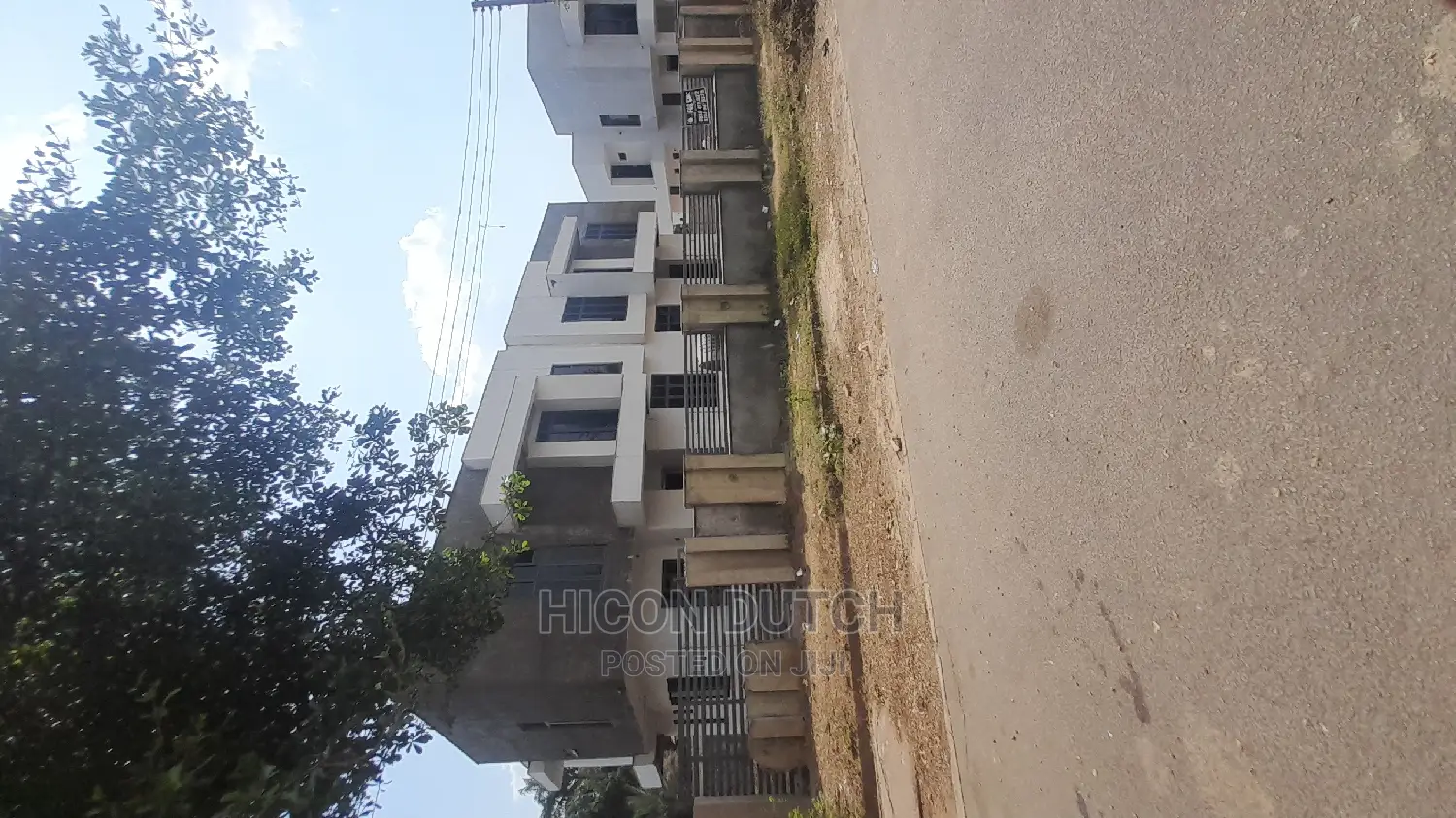 5bdrm Duplex in Gwarimpa Avenue, Gwarinpa for sale in Gwarinpa