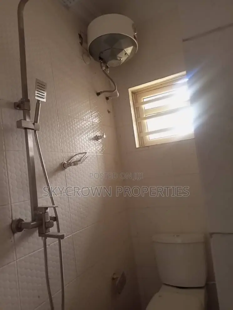 3bdrm Apartment in Ebunoluwa Area, Osogbo for Rent in Osogbo