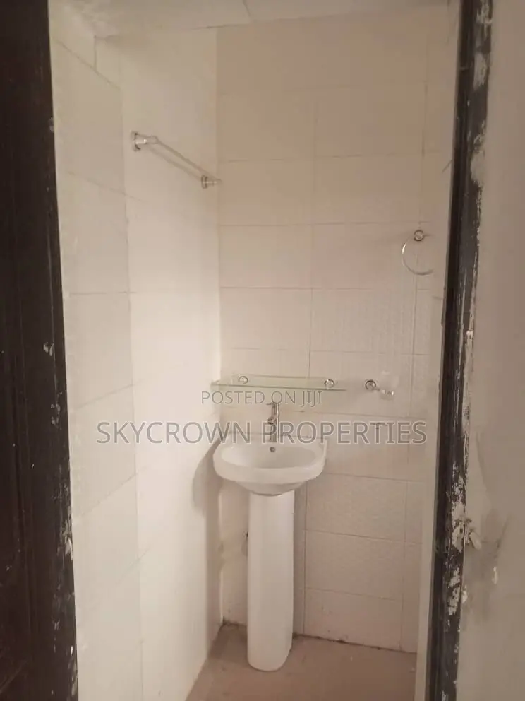 3bdrm Apartment in Ebunoluwa Area, Osogbo for Rent in Osogbo