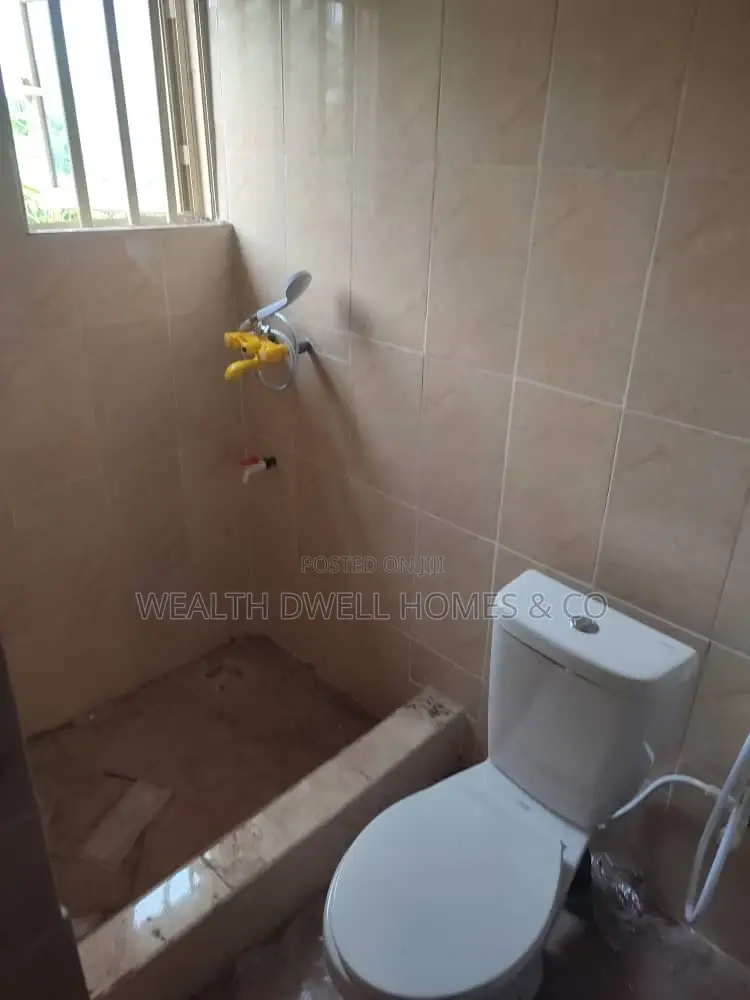 Furnished 2bdrm Block of Flats in Oba Ile Estate, Akure for rent in Akure