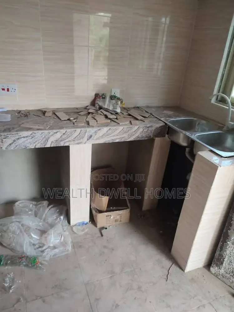 Furnished 2bdrm Block of Flats in Oba Ile Estate, Akure for rent in Akure