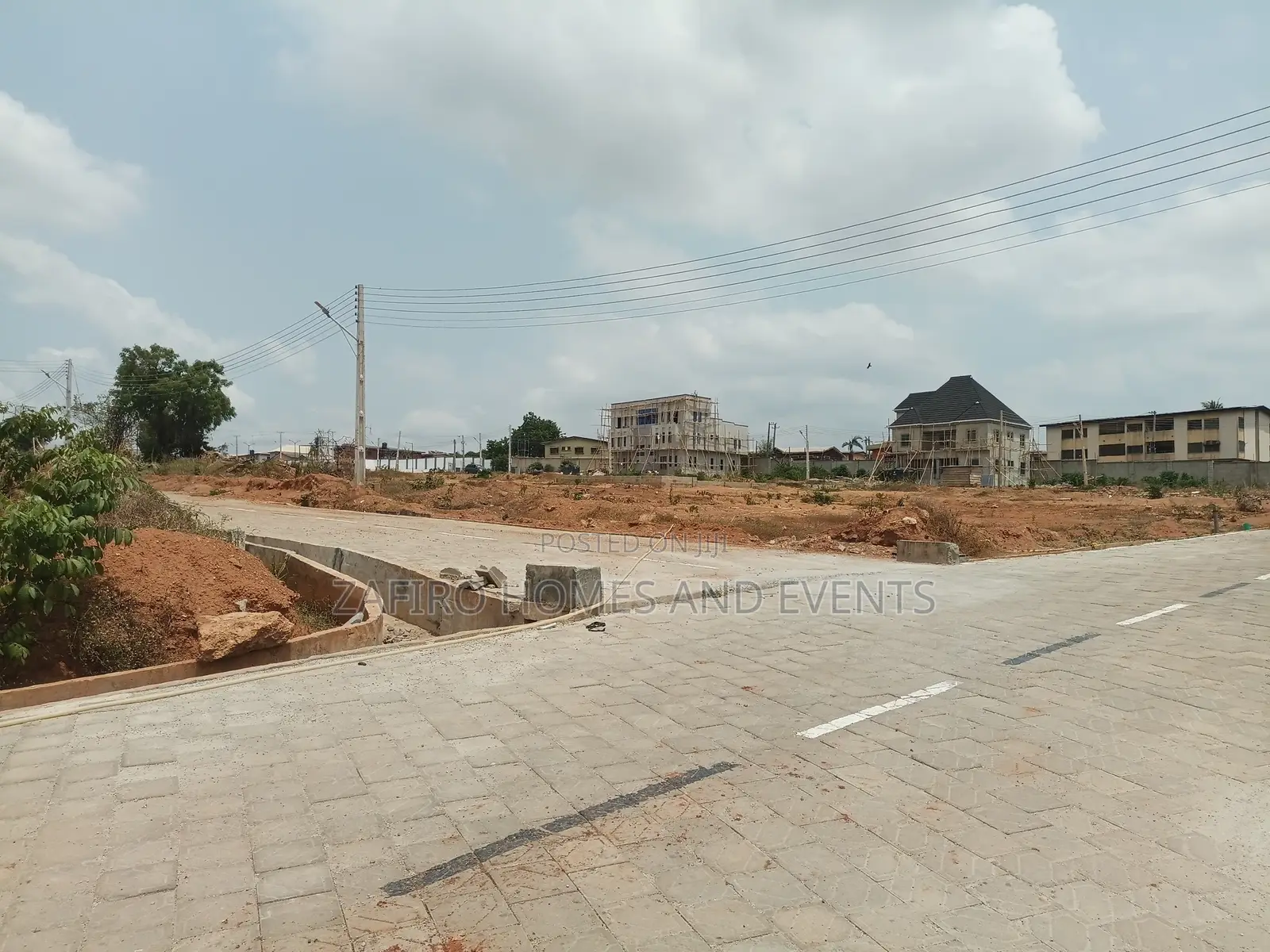 1000m2 at Beautiful Lere Adigun Gra at Bashorun Beside Bcos in Basorun