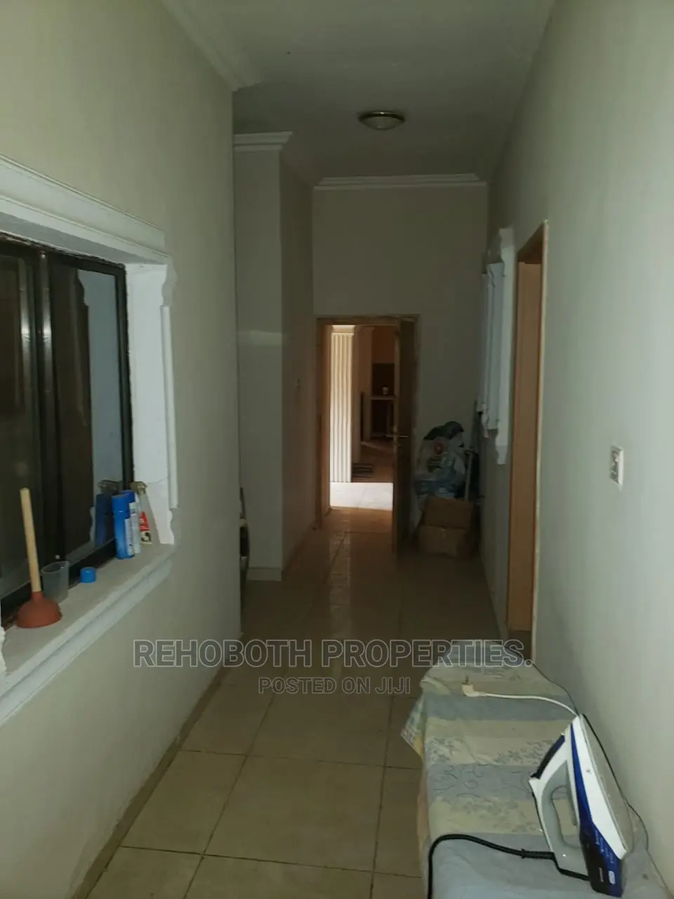4bdrm Bungalow in Golden, Ibadan for Sale in Ibadan