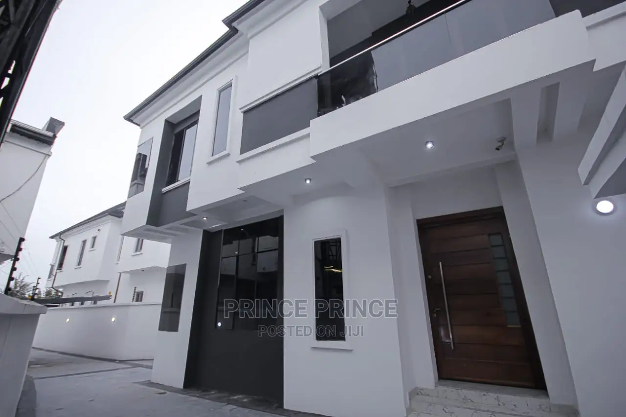5bdrm Duplex in Maven Court 2, Lekki for Sale in Lekki