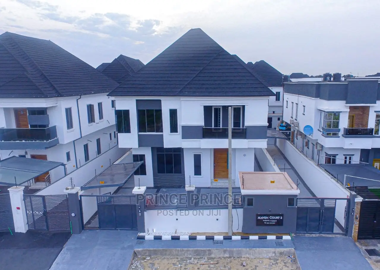 5bdrm Duplex in Maven Court 2, Lekki for Sale in Lekki