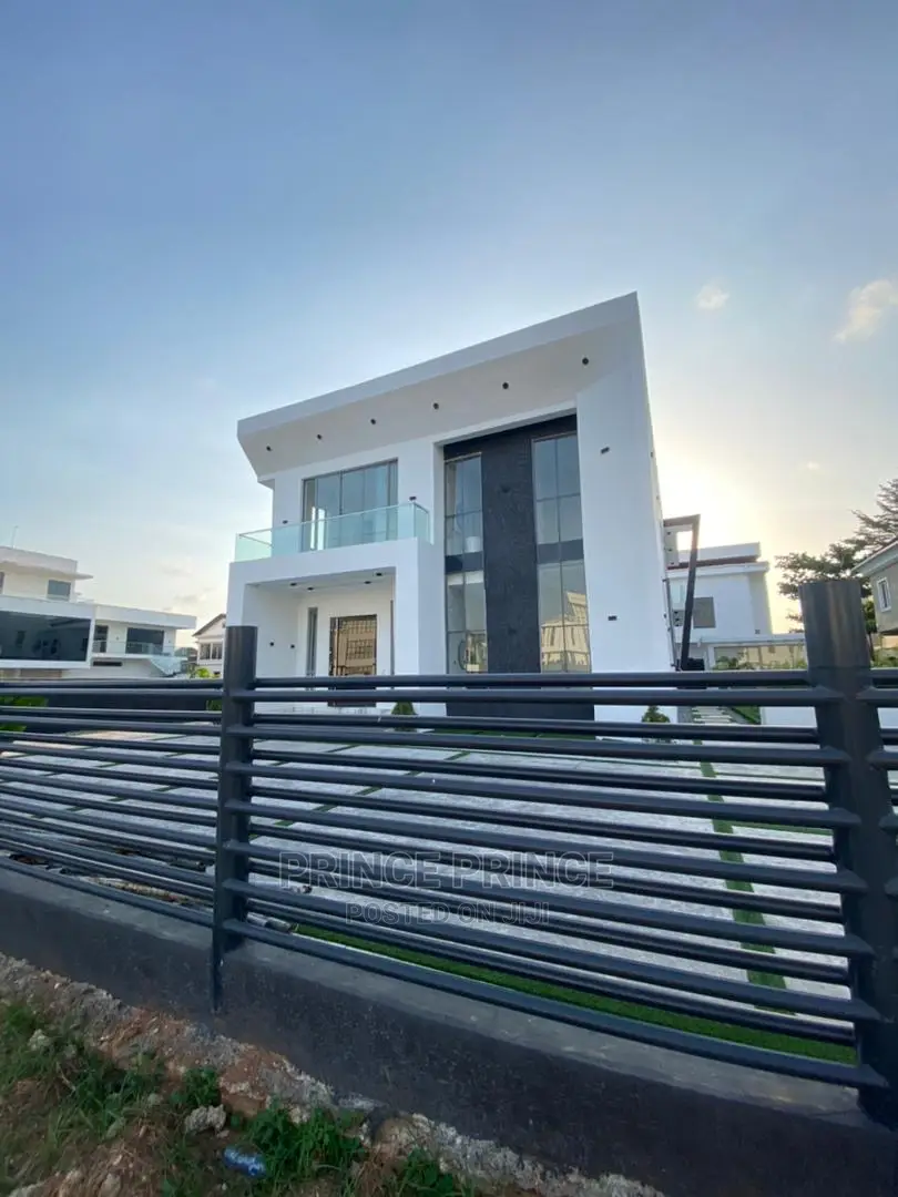 5bdrm Duplex in Lekki for Sale in Lekki