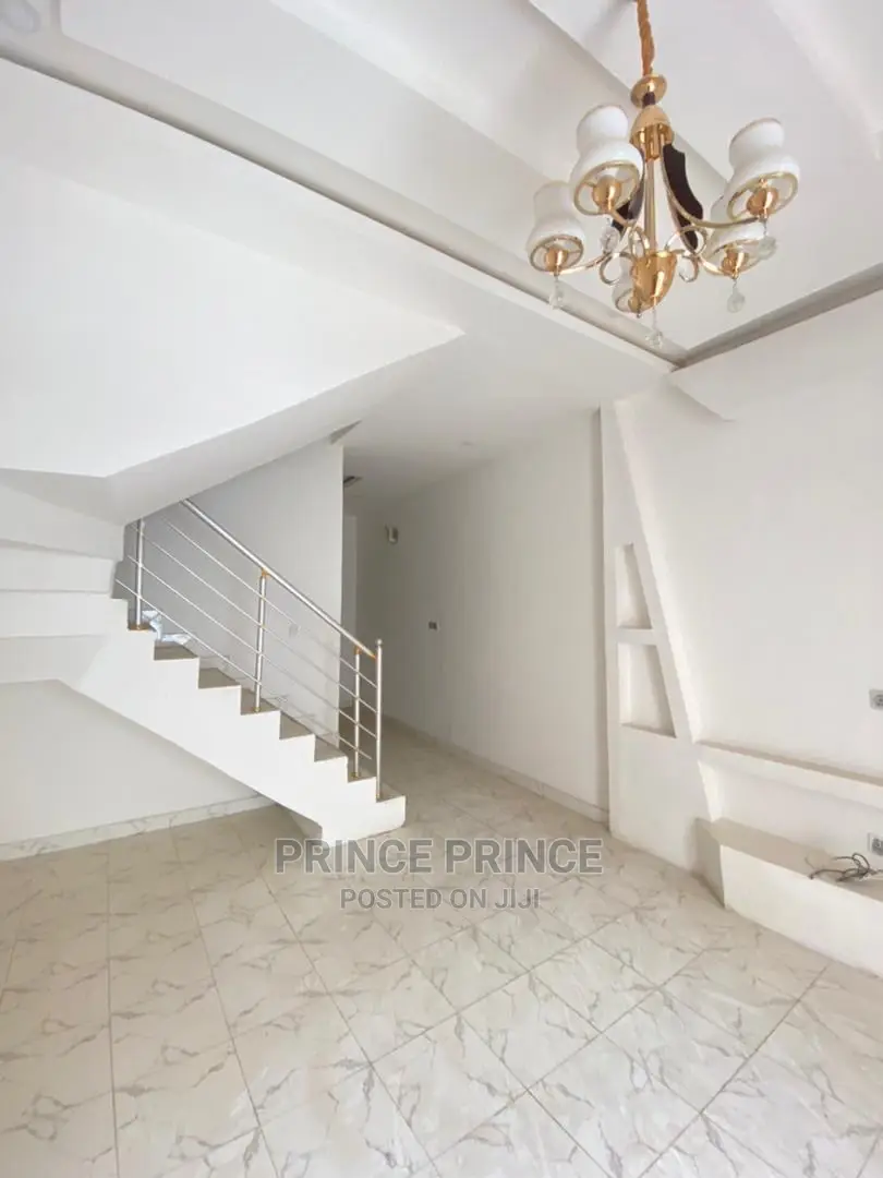 2bdrm Duplex in Lekki for sale in Lekki