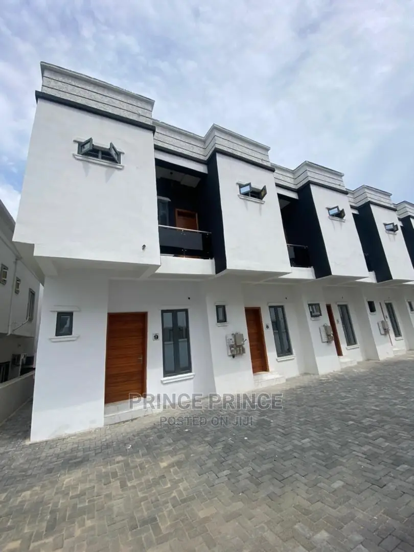 2bdrm Duplex in Lekki for sale in Lekki
