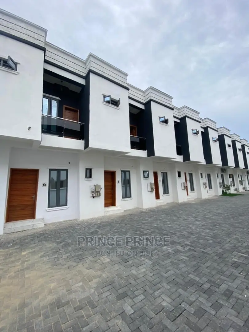 2bdrm Duplex in Lekki for sale in Lekki