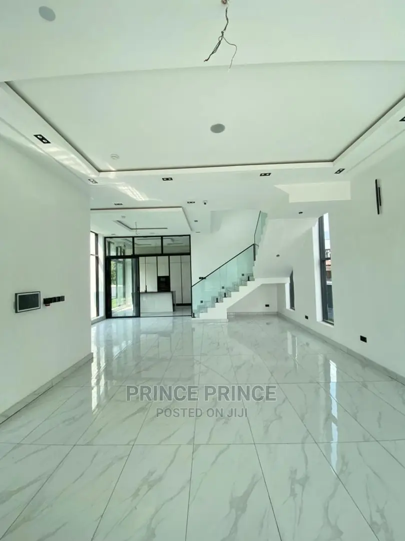 5bdrm Duplex in Lekki for Sale in Lekki