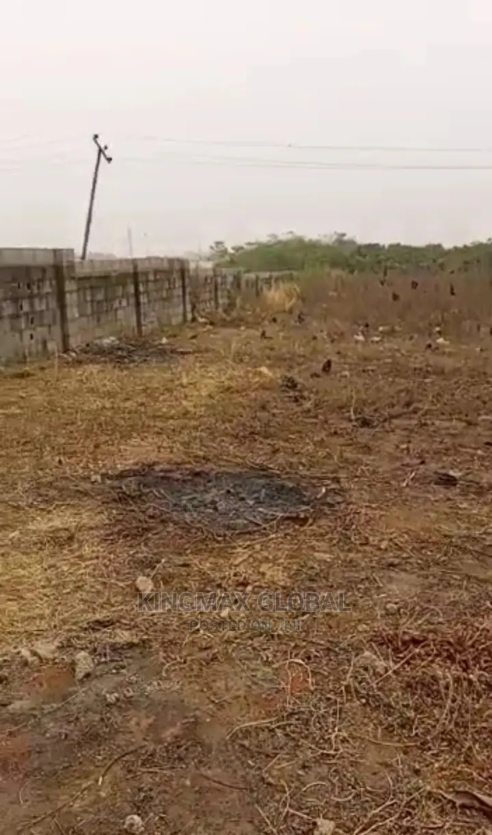 Buildable and Liveable Fenced and Gated Land, Katampe in Katampe (Main)