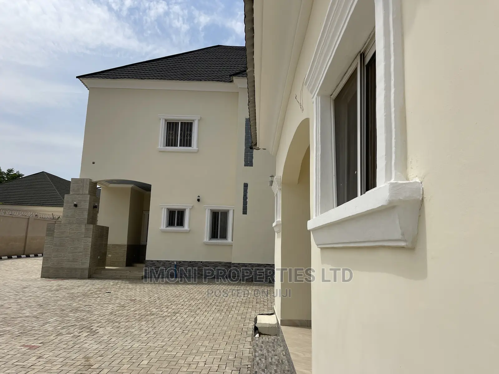 6bdrm Duplex in Fo1, Kubwa for Rent in Kubwa