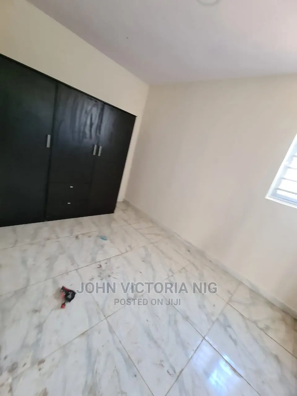 5bdrm Duplex in Magodo Fase One for Sale in Magodo Isheri