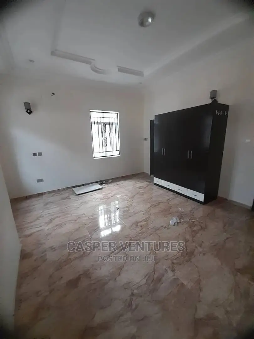 5bdrm Duplex in Chevyview, Chevron for Sale in Chevron