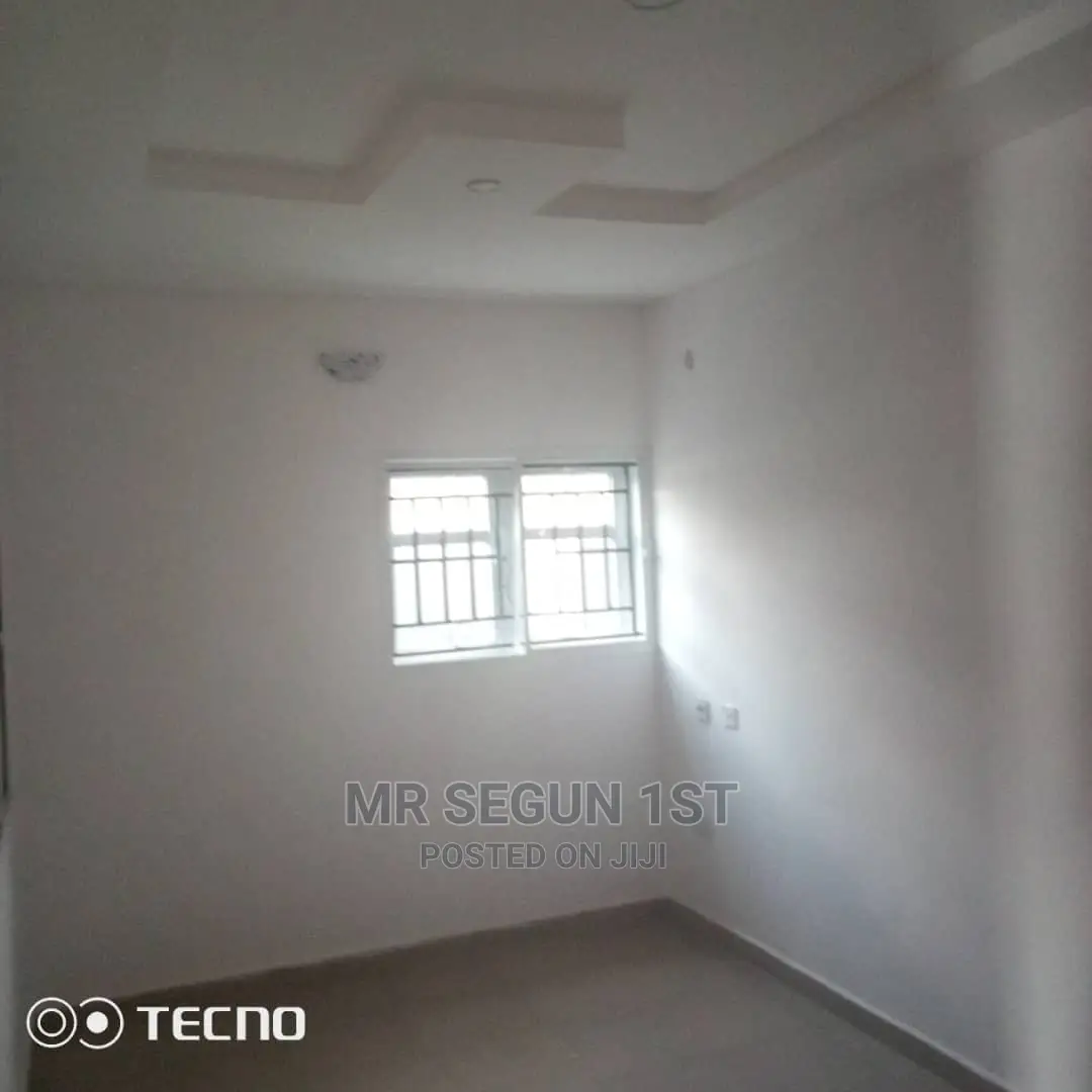 2bdrm Block of Flats in Atere Estate, Akala Express for Rent in Akala Express