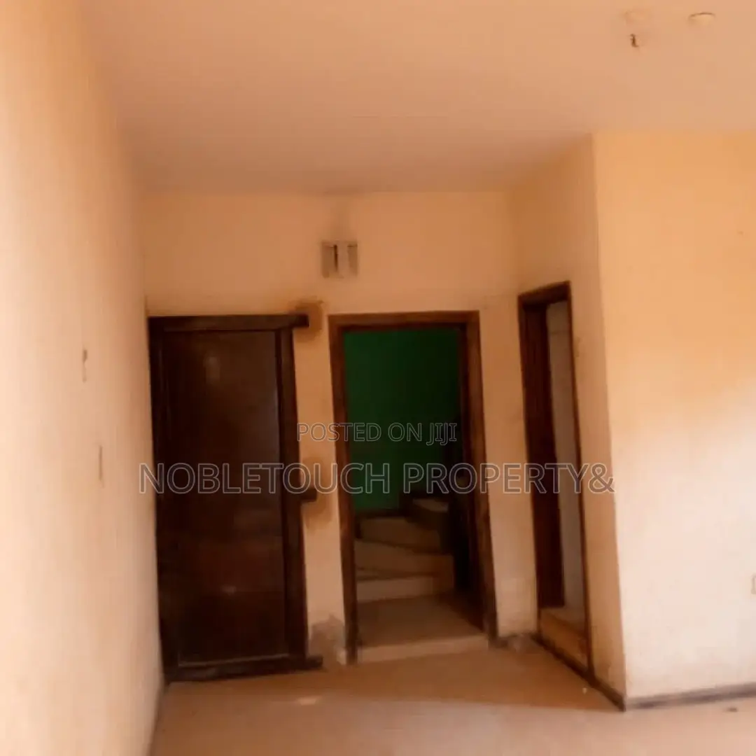 6bdrm Duplex in Alagbado Ijaiye for sale in Ifako-Ijaiye