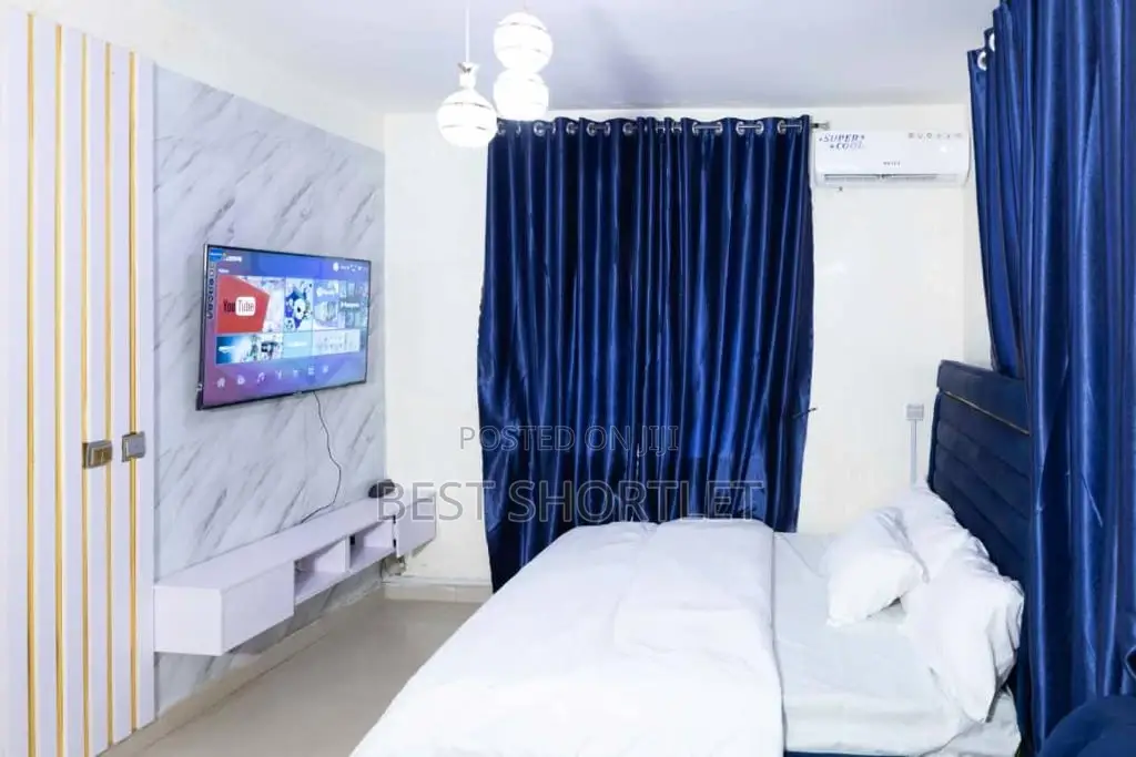 1 Bedroom With Private Garden in Area 11