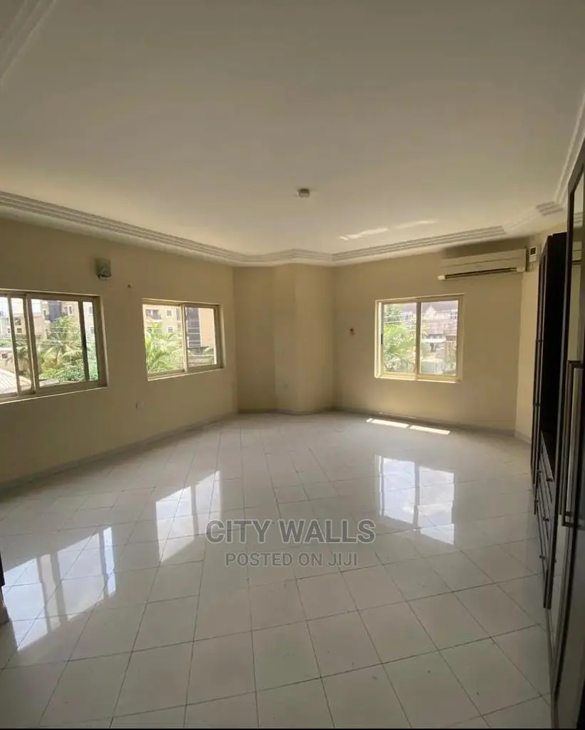 3bdrm Block of Flats in Lekki Phase 1 for Rent in Lekki Phase 1