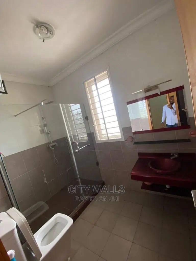 3bdrm Block of Flats in Lekki Phase 1 for Rent in Lekki Phase 1