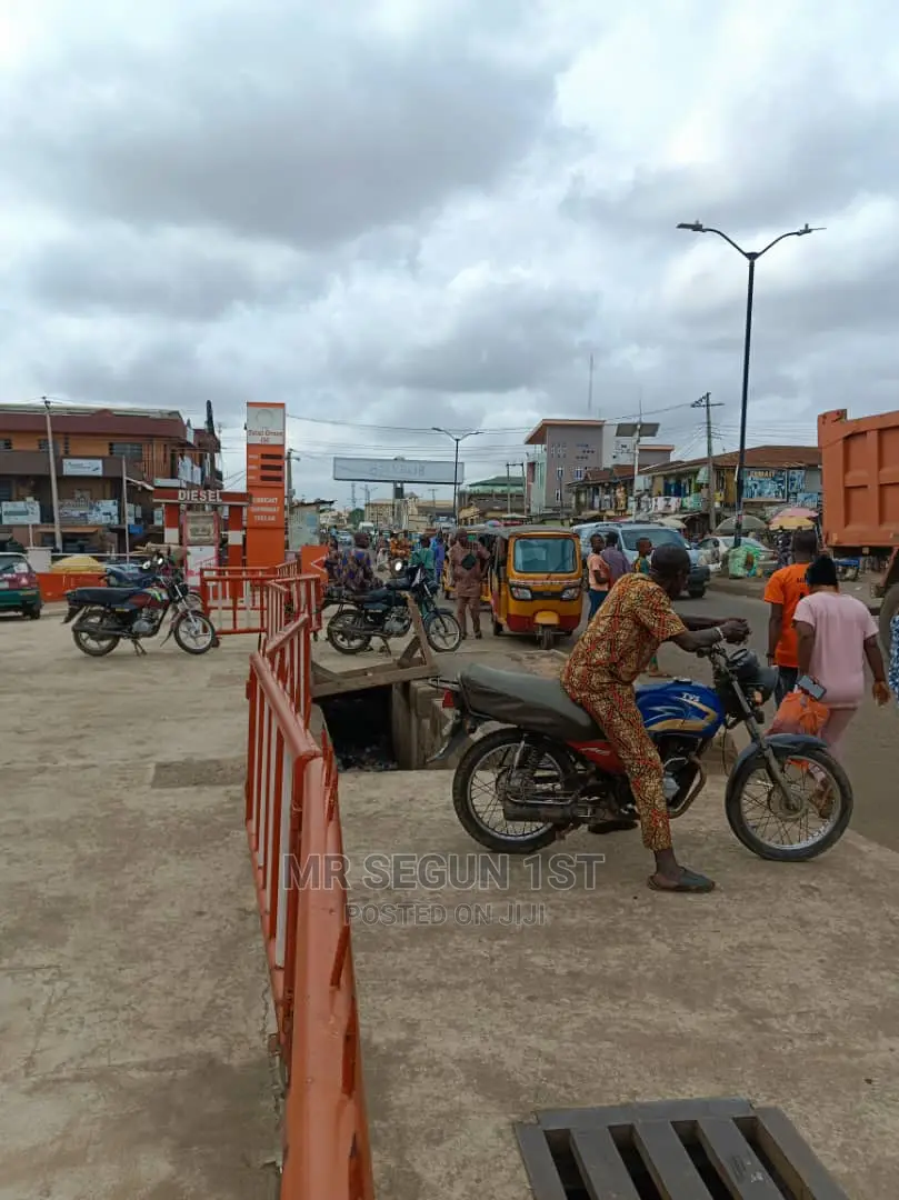 Big Petrol Station for Sale in Oke Ado