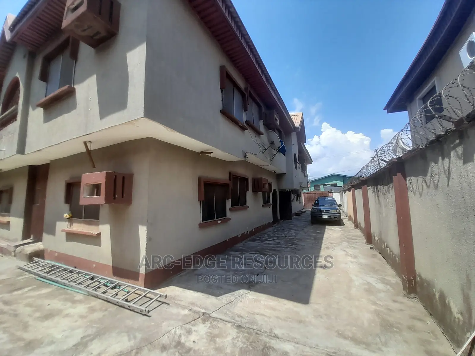 3bdrm Block of Flats in Ago Palace for sale in Ago Palace