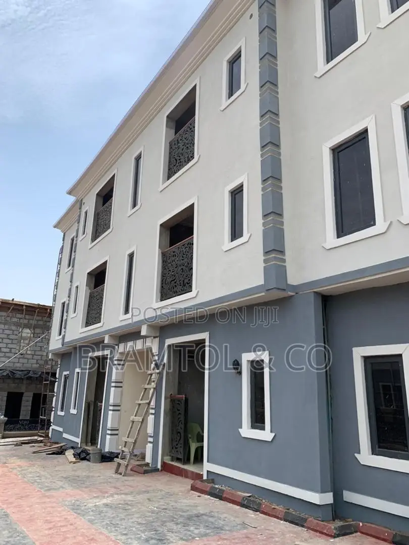 2bdrm Block of Flats in Aco, Sabon Lugbe for rent in Sabon Lugbe