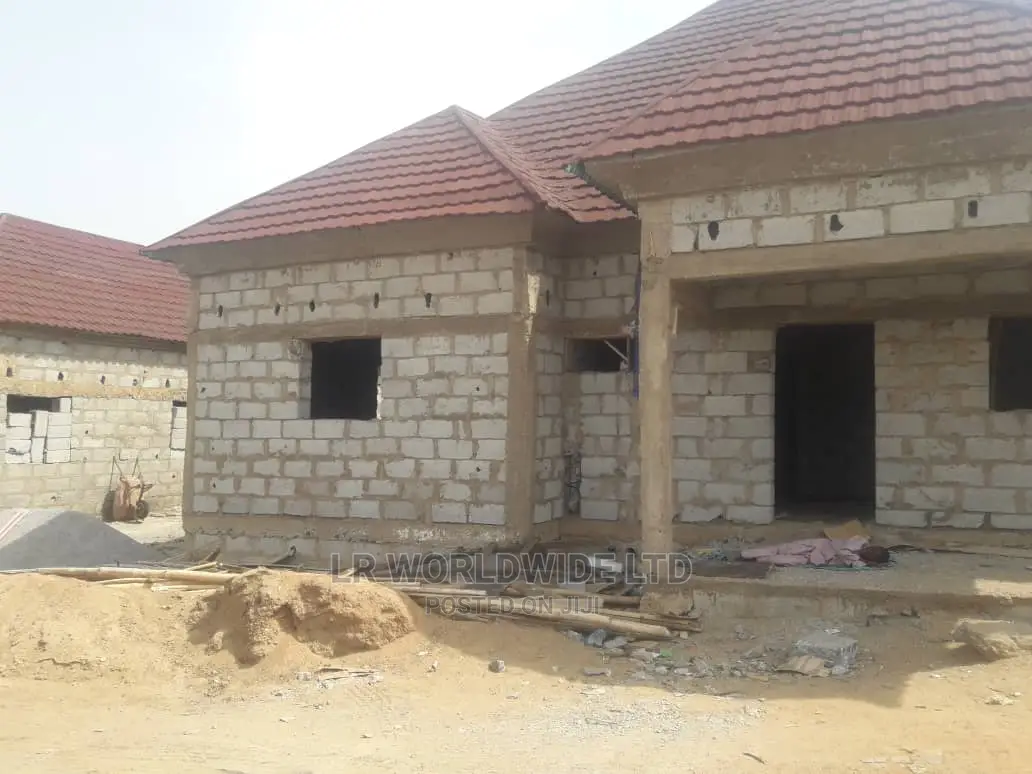 3bdrm Bungalow in Lugbe District for sale in Lugbe District