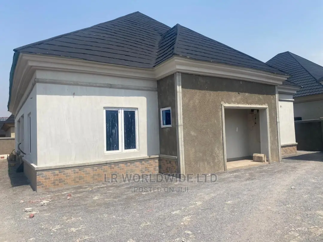 3bdrm Bungalow in Lugbe District for sale in Lugbe District