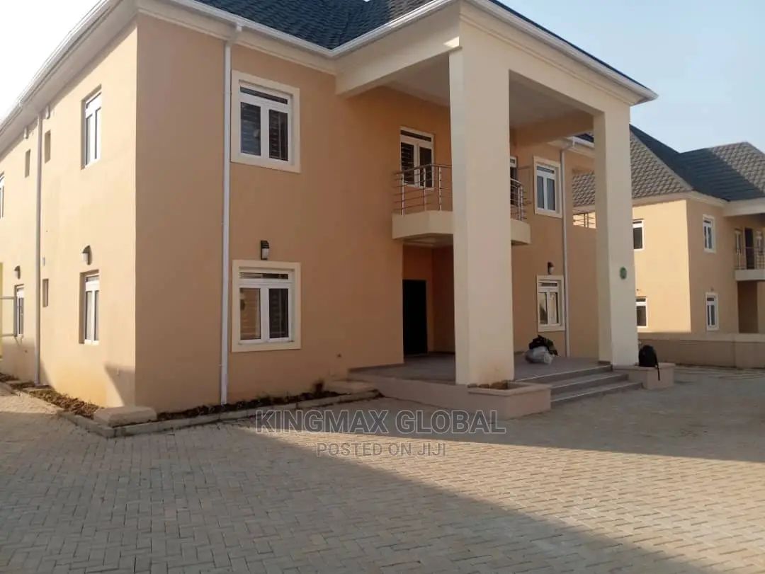 5bdrm Duplex in Gaduwa for sale in Gaduwa