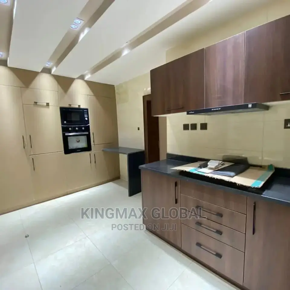 3bdrm Apartment in Luxury Apartments, Wuse 2 for rent in Wuse 2